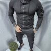 Мъжки спортен комплект с релефен дизайн и карго джобове-черно-код 262
