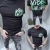 Mъжка тениска с цветен надпис Vibe-черно-код 241350