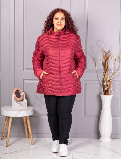 Дамско олекотено супер макси яке с качулка /9XL-13XL/-бордо-код 2328-1