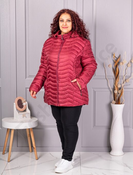 Дамско олекотено супер макси яке с качулка /9XL-13XL/-бордо-код 2328-1