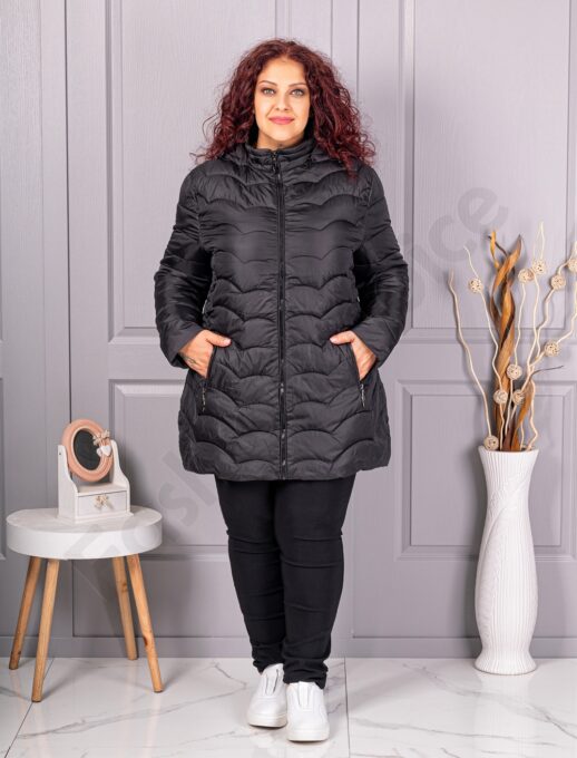 Олекотено дамско макси яке с качулка /4XL-8XL/-черно-код 811