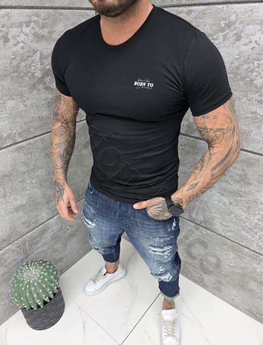 Mъжка Slim fit тениска с обло деколте и дискретна щампа-черно-код 261009