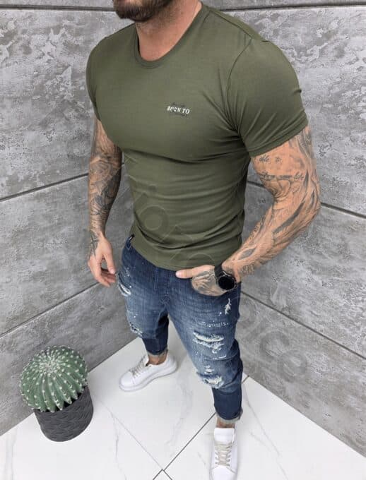 Mъжка Slim fit тениска с обло деколте и дискретна щампа-каки-код 261009-3