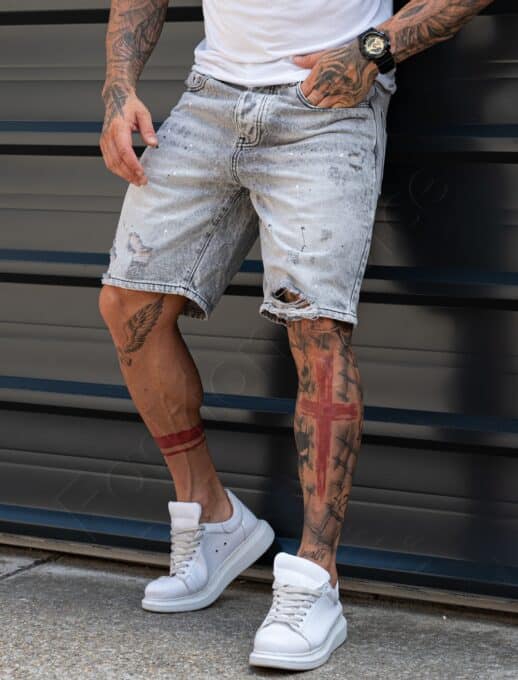Мъжки къси сиви дънки BOYFRIEND FIT с накъсване и пръски-код 8492