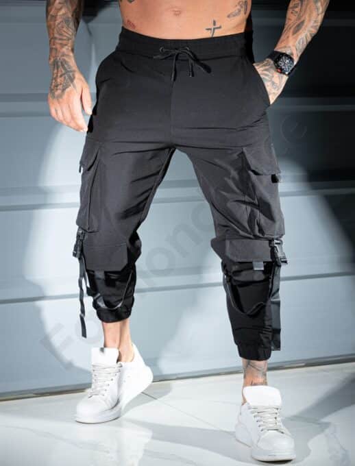 Мъжко шушляково долнище със странични карго джобове и катарами-черно-код 9090