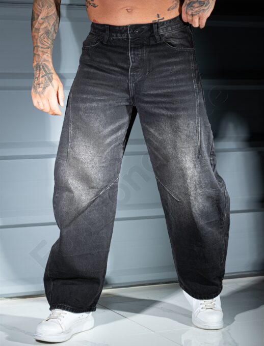 Мъжки BAGGY STYLE дънки в черен деним с изтъркан ефект-код 8636